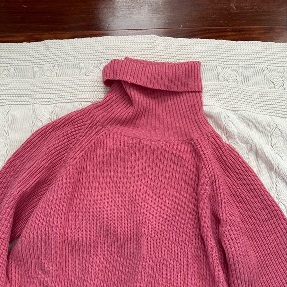 Aritzia Wilfred Free Lin Pink Sweater High Low Hem Wool Turtleneck Size L - Picture 12 of 15
